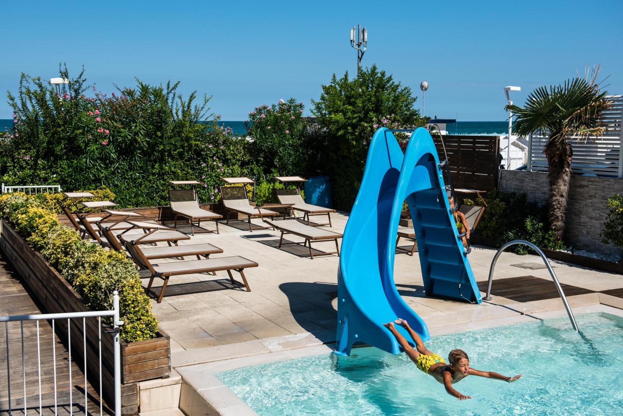 Hotel Fedora Riccione Kültér fotó